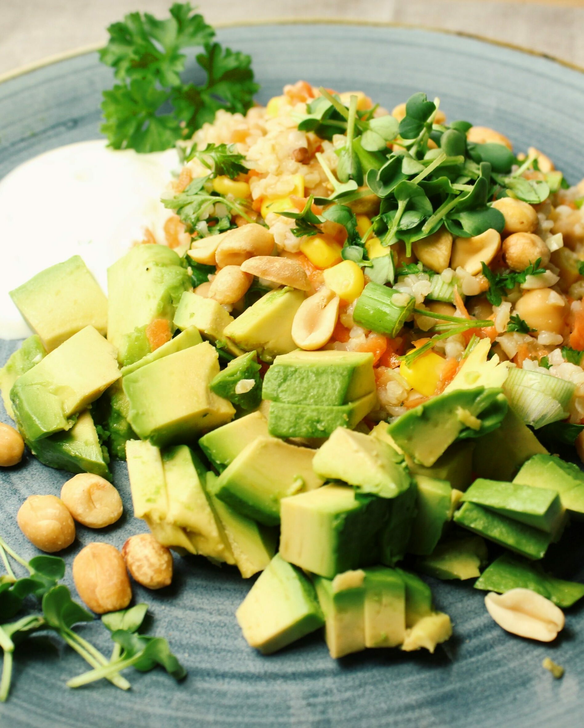 Bulgur mit Kichererbsen und Avocado|