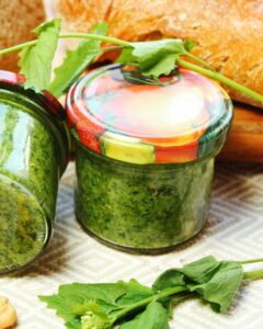 Pesto Knoblauchsrauke mit Walnüssen