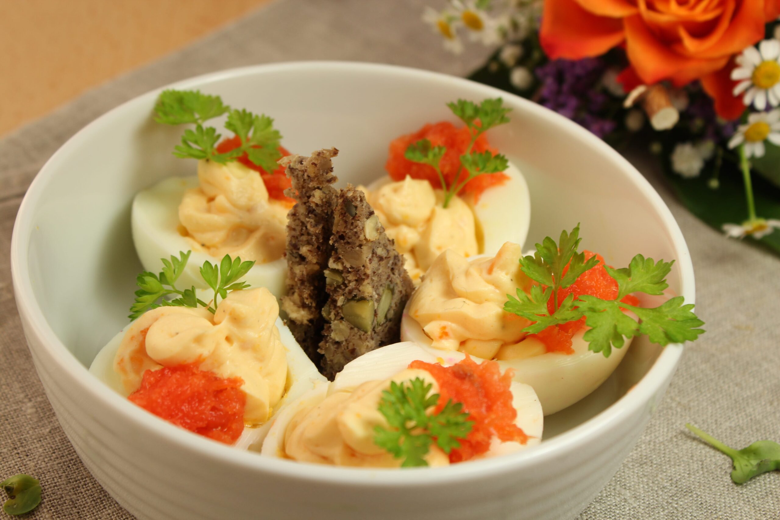 Gefüllte Eier mit Lachs und Frischkäse