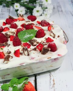 Erdbeer Dessert mit Butterkeksen