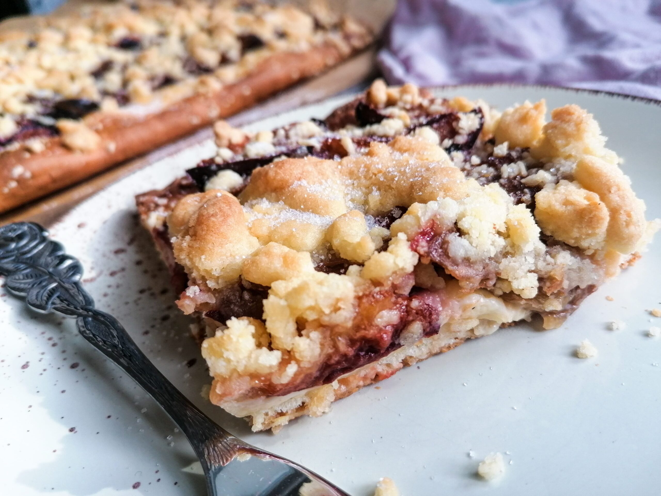 Pflaumenkuchen mit Streuseln vom Blech
