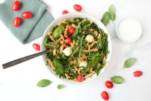 Italienischer Nudelsalat mit Rucola und Tomaten|Italienischer Nudelsalat mit Mozzarella|Nudelsalat mit Tomaten und Mozzarella