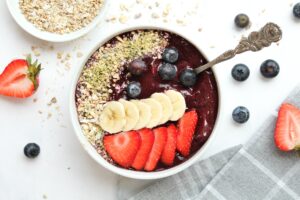 Acai Bowl Rezept mit Pulver - vegan