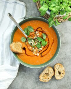 Vegane Tomatensuppe aus dem Ofen