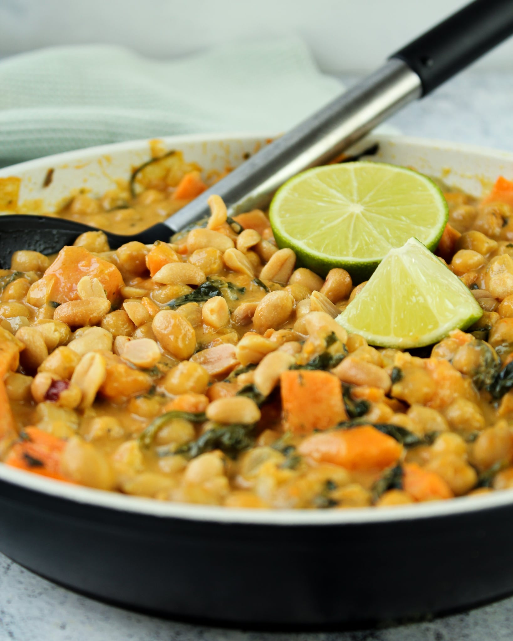 Kichererbsen Curry mit Süßkartoffel||