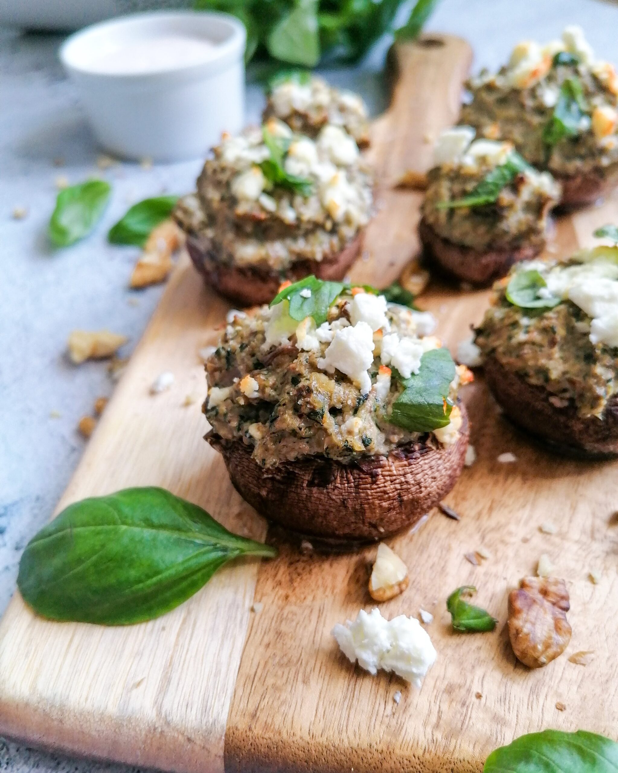 Gefüllte Champignons mit Ricotta und Spinat